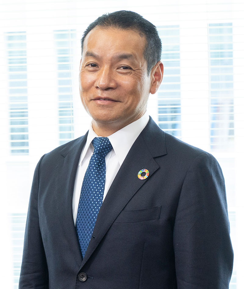 代表取締役社長 藤良 太郎(本名:齊藤 良幸)